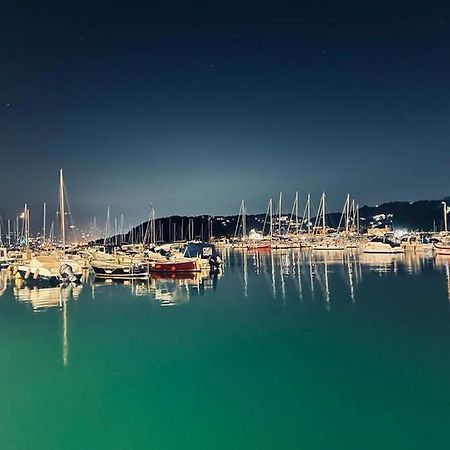 La Casa Di Loris Apartment Lerici Bagian luar foto