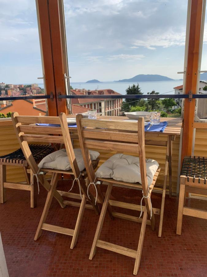 La Casa Di Loris Apartment Lerici Bagian luar foto