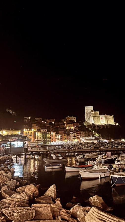 La Casa Di Loris Apartment Lerici Bagian luar foto